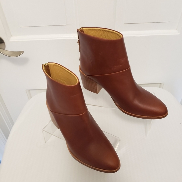 Nisolo "Dari" Leather Zip Close Boots Size 9 Gorgeous Preowned Pair - Picture 2 of 15